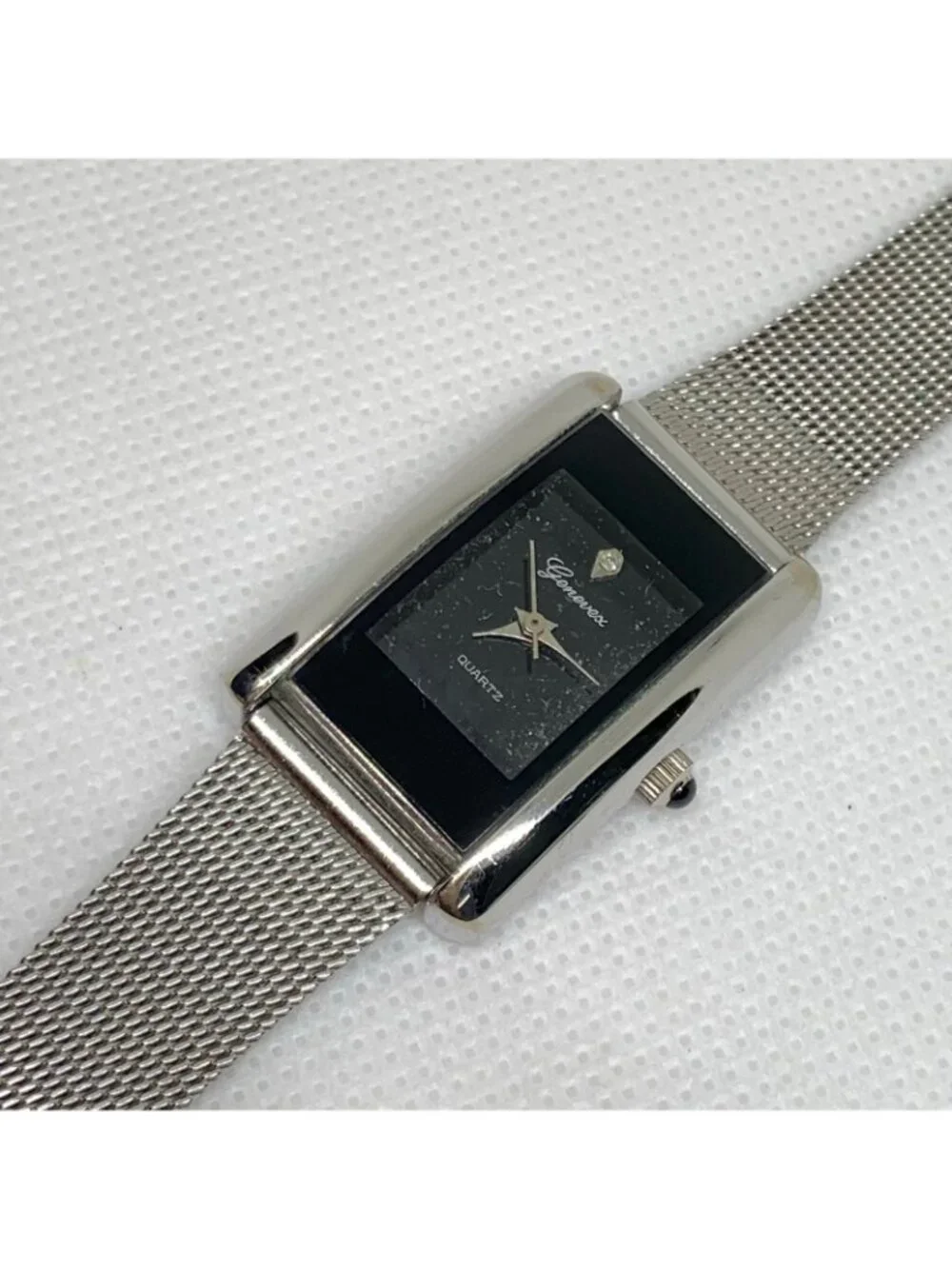 Vintage Genevex women’s watch silver tone black dial 21mm mesh band  running